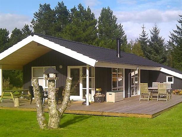 Three-Bedroom Holiday home in Jerup 16