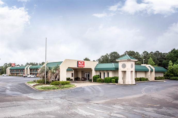 Econo Lodge & Conference Center