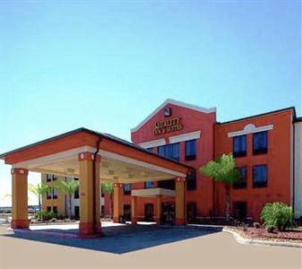 Quality Inn & Suites Sulphur