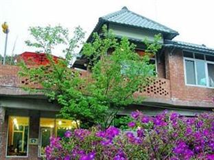 Guan Xi Tain Lai Homestay