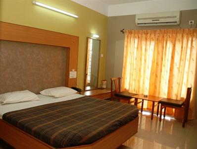 Hotel Parvathi International