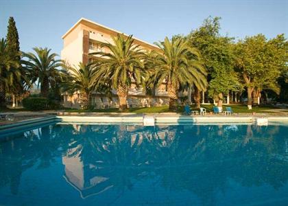 Long Beach Hotel & Resort Selianitika
