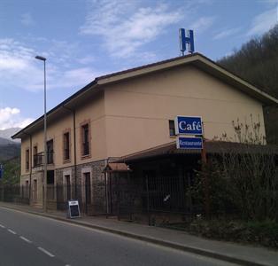 Hotel Restaurante Ribera del Chicu