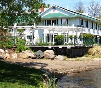 Elmhirst's Resort