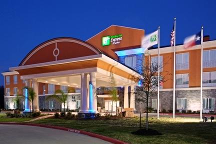 Holiday Inn Express Hotel & Suites Clute Southwest