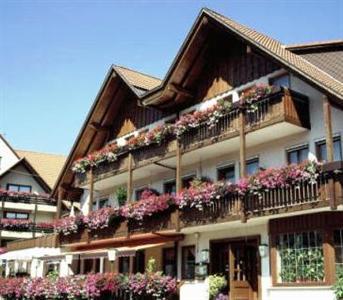 Gasthof-Hotel Zum Lowen GmbH