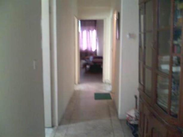 Homestay in Sector 43 near DLF Park Place