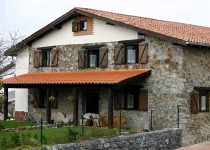 Casa Rural Altuena Amoroto