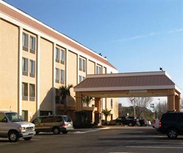 BEST WESTERN PLUS University Inn Wilmington