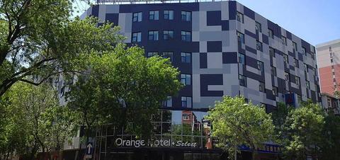 Orange Hotel Select