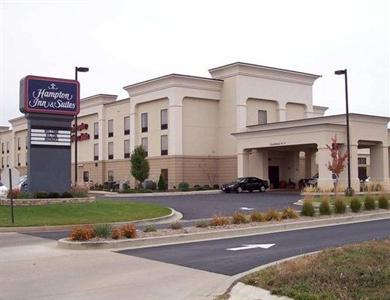 Hampton Inn & Suites Springfield - Southwest