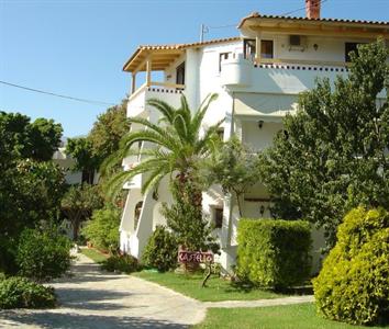 Castello Apartments & Studios