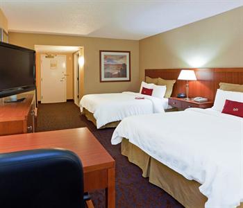 Crowne Plaza Dulles Airport Hotel