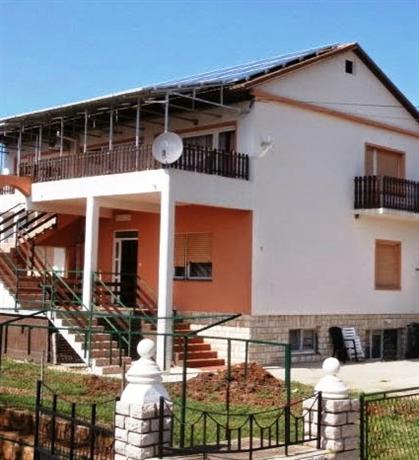 Apartmani NIKA Sukosan
