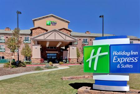 Holiday Inn Express Hotel & Suites Tehachapi