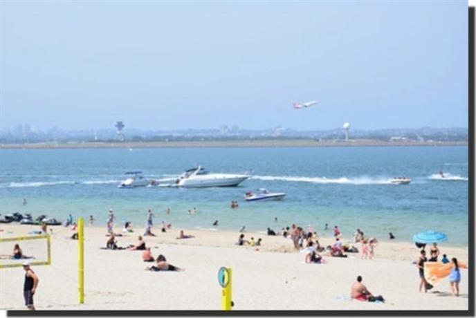 Homestay in Monterey near Botany Bay