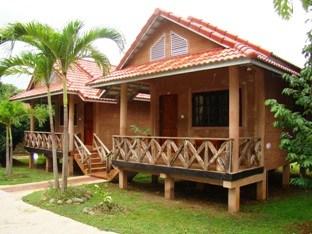 Bamboo Natural Restaurant & Guest House