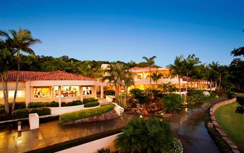 Noosa Springs Golf & Spa Resort