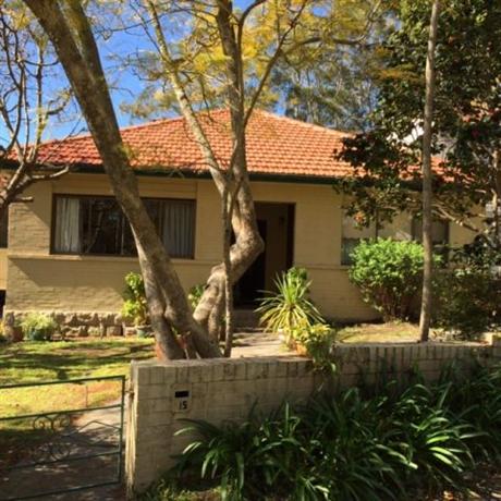 Homestay in Pymble near Turramurra Railway Station