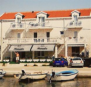 Villa Menalo