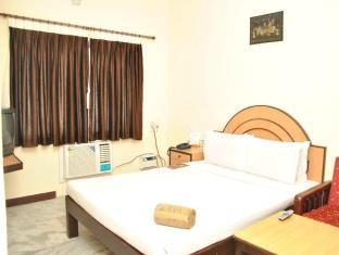 Hotel Santhi Inn