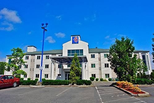 Motel 6 Portland North