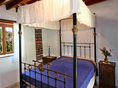 Narkissos Villa