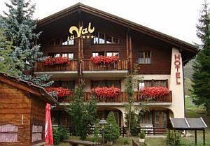 Hotel La Val Sedrun