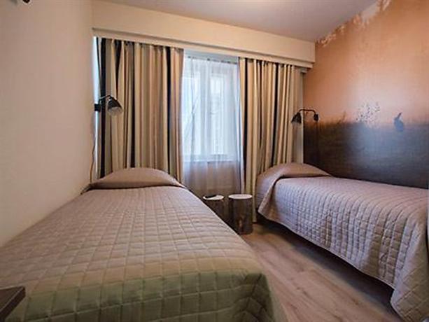 Luotsihotelli compact room 90 eur night Oulu