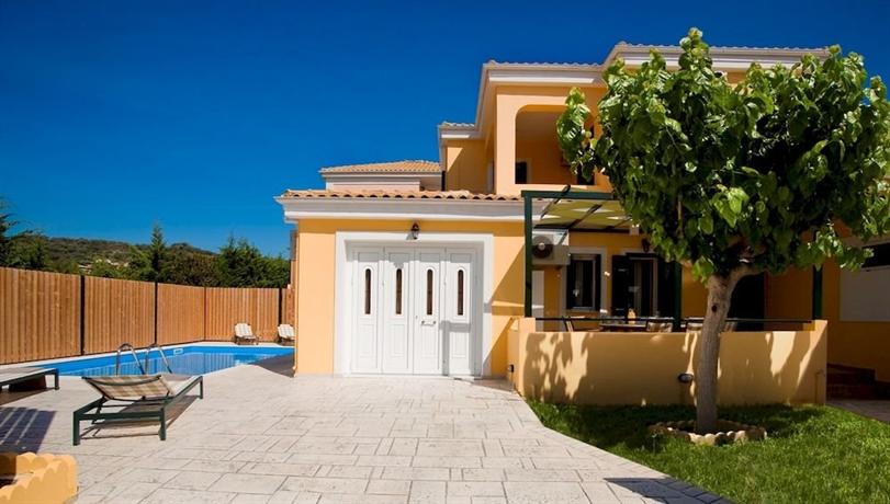 Anthemis Luxury Villas