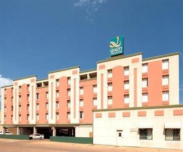 Quality Inn & Suites Waterloo (Iowa)