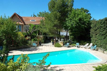 Logis Hostellerie le Blason de Provence