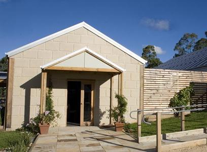 Starline Alpacas Farmstay Resort Broke