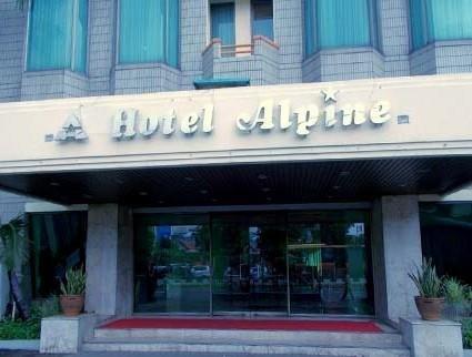 Alpine Hotel Jakarta