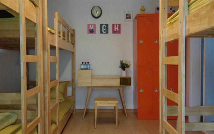 Bukhansan Guest House Yellow