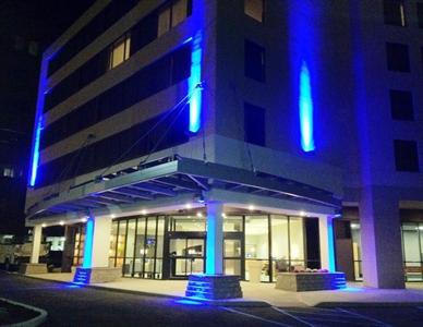 Holiday Inn Express Hotel & Suites STAMFORD