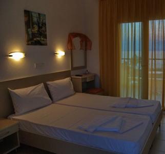 Panaretos Rooms