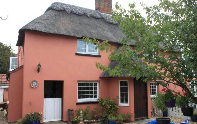 Homestay in Claydon near St Peter's Church