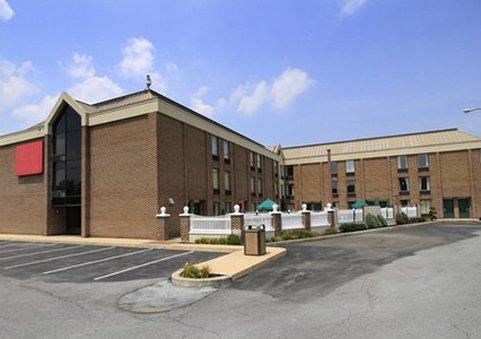 Clarion Inn & Suites Harrisburg/Hershey