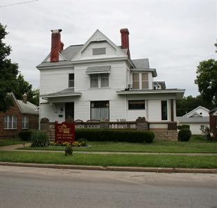 Levine House Bed & Breakfast