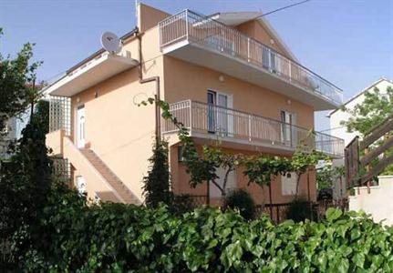 Apartments Roza