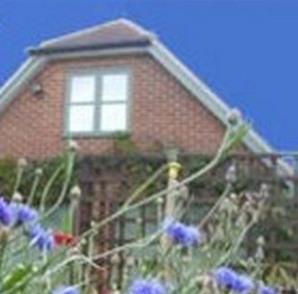 Wisteria Cottage Garden Loft