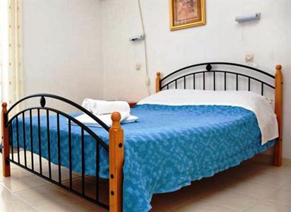 Erato Apartments Petalidhion