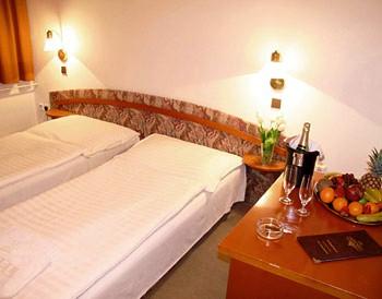 Hotel Tuchlovice