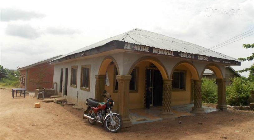 Alakire Guest House