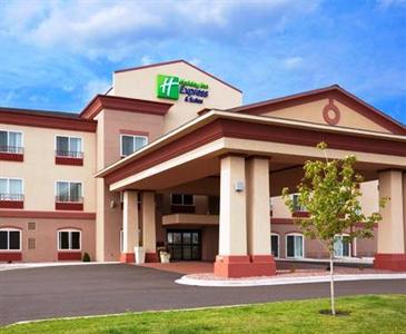 Holiday Inn Express Hotel & Suites Antigo