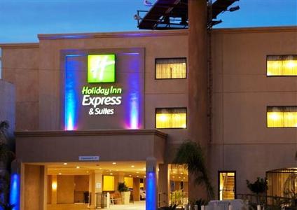 Holiday Inn Express Hotel & Suites Woodland Hills