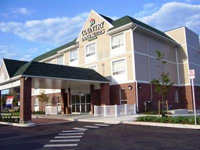 Country Inn & Suites London South