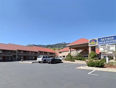 BEST WESTERN Sky Way Inn & Suites