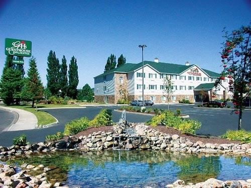 GuestHouse Inn & Suites Kelso/Longview